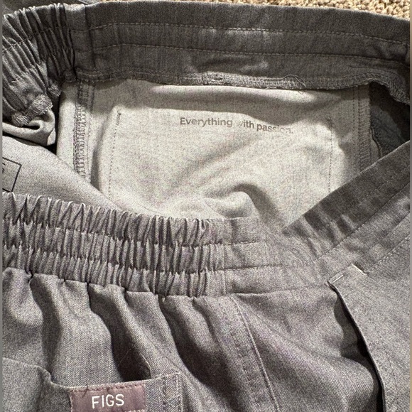 Figs gray Scrub Pants size XXS - Picture 6 of 6